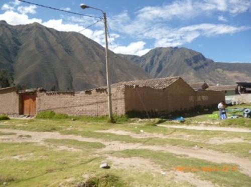 VENDO CASA EN URUBAMBA