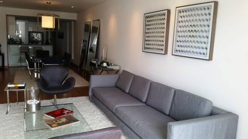 BARRANCO - LIMA. VENDO  MODERNO DEPARTAMENTO CERCA AL MALECON PAUL HARRIS, 2 DORMITORIOS, FINOS ACABADOS.