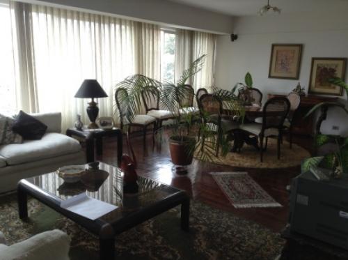 VENTA DE AMPLIO DPTO. EN CALLE LOS HALCONES_ SURQUILLO