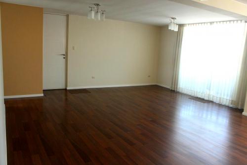 ALQUILO BONITO FLAT EN VALLECITO