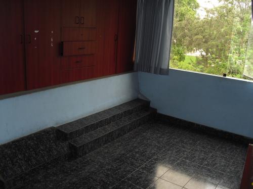 Quimperu vende casa en San Miguel mas departamento independiente