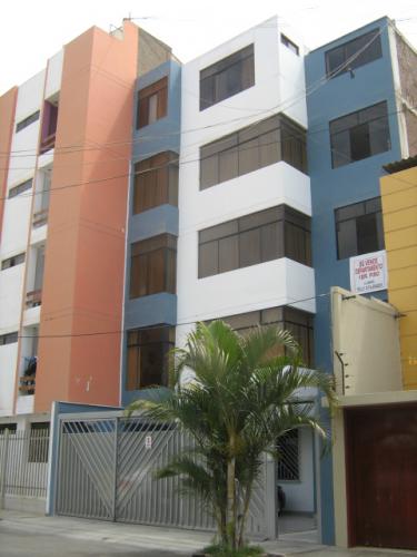 VENTA DE DEPARTAMENTO EN STA. VICTORIA CHICLAYO 