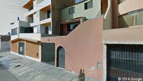 VENDO CASA EN SAN MIGUEL DE 3 PISOS DE 2O9 M2 POR VIAJE