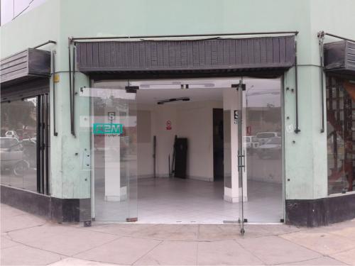 Quimperu alquila amplio local comercial en Balconcillo