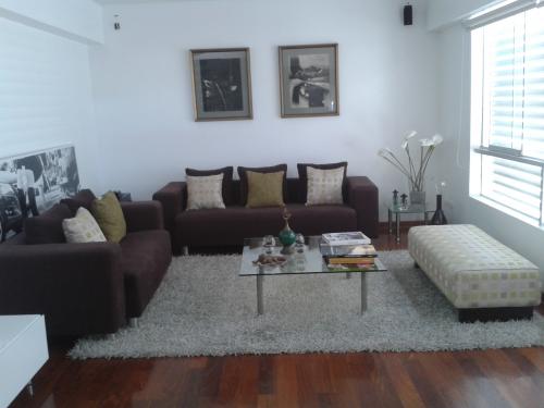 Excelente Dpto. en Miraflores - Venta 