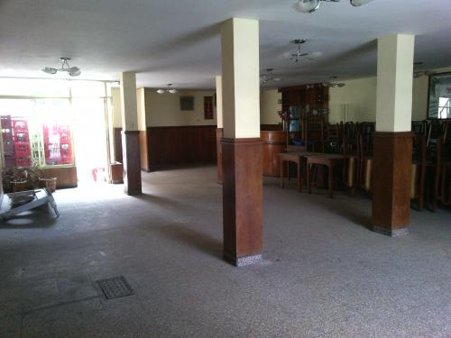 SE VENDE LOCAL COMERCIAL