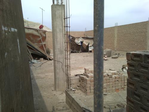 TERRENO SEMICONSTRUIDO EN VENTA