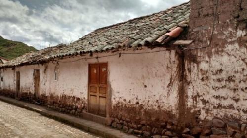 CASA COMO TERRENO EN ANDAHUAYLILLAS 