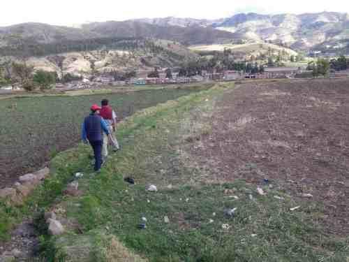 TERRENO EN PATA PATA DE 120M2