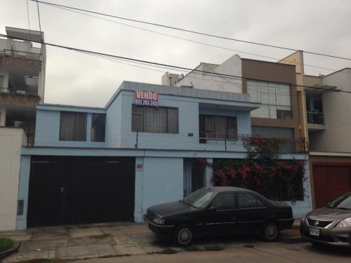 Casa como terreno - San Borja 