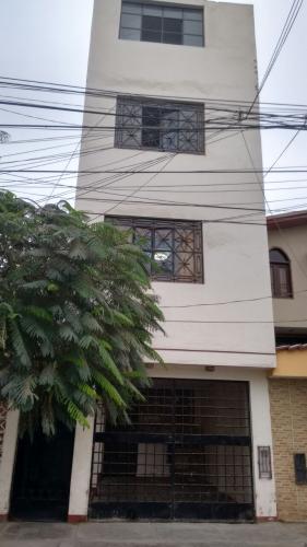 VENTA DE CASA COMO TERRENO  URB. SAN DIEGO – SAN MARTIN DE PORRES