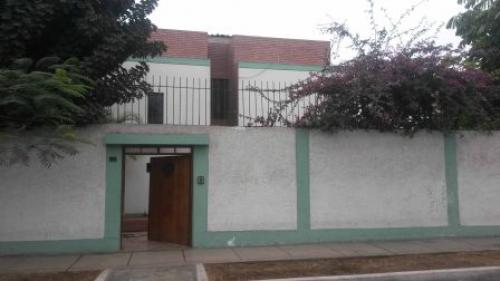 Venta de Casa en Calle Patapo - San Miguel