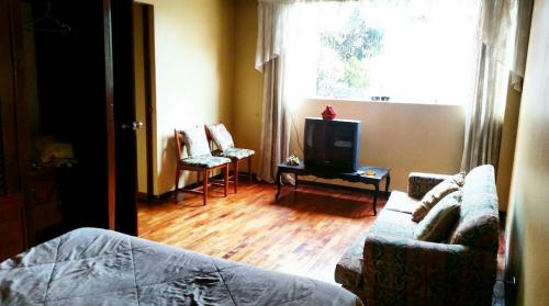 Amoblads2/3dormitSanIsidro LimaPerúUS55día780a1050MesBusMarkt FarmciaRestornCajr2cdr