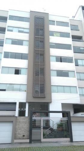 VENDO DPTO TRIPLEX EN VALLE HERMOSO EN SURCO