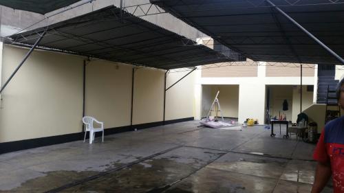 LOCAL COMERCIAL AV.CAMINOSDELINCA 32XX SURCO