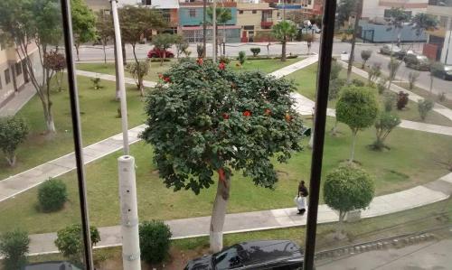 Duplex Frente a Parque Urb. San Joaquin Callao