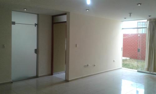 REMATO UMACOLLO DEPARTAMENTO 150 M2 $130000 1ER PISO QUINTA SANTHINO