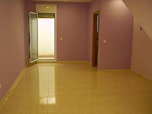 ALQUILO LOCAL COMERCIAL CHICLAYO PERU 