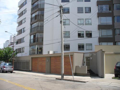 MIRAFLORES, AV. PARDO  1175 – ALQUILO  DPTO. AMOBLADO