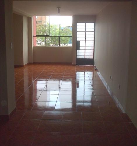 CALLAO, AV.   COLONIAL CDRA. 27 VENDO DEPARTAMENTO 115M2.