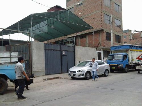 VENDO LOCAL EN SURQUILLO IDEAL PARA TALLER , ALMACEN O PROYECTO