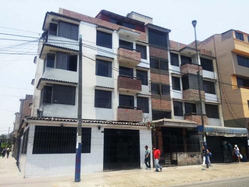 EXCELENTE UBICACION- DEPARTAMENTO EN AV. LOS QUECHUAS - SALAMANCA