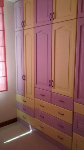 vendo casa de 3 pisos en urbanización los sauces a pocos minutos del balneario pimentel