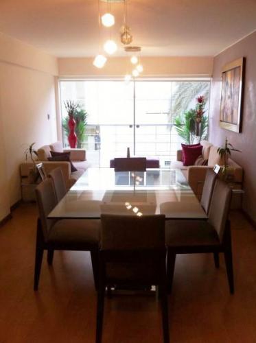 Departamento en La Aurora