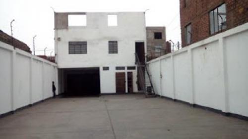 LOCAL EN ALQUILER EN LA VICTORIA 380m2