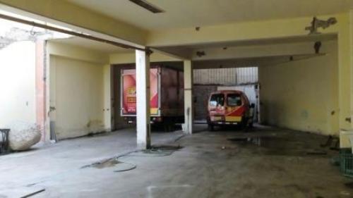 SE VENDE LOCAL A PRECIO DE TERRENO 337m2, EN CERCADO DE LIMA