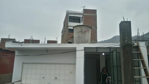 Venta de departamento duplex en San Juan de Lurigancho