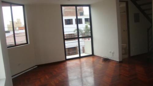 Venta Departamento Triplex en Pueblo Libre