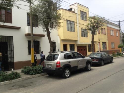 Venta de 2 Casas Contiguas para Terreno en Breña