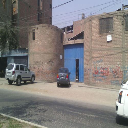 S.J.  LURIGANCHO,  URB. HORIZONTE DE ZARATE, VENDO LOCAL 457 M2.