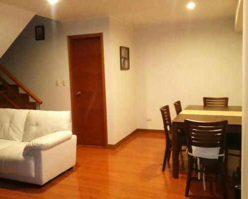 SURQUILLO LINDO   DUPLEX 87 MT $ 150,000 Calle El Cerezo La Calera de la Merced