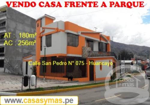 Vendo casa frente a un parque en Huancayo