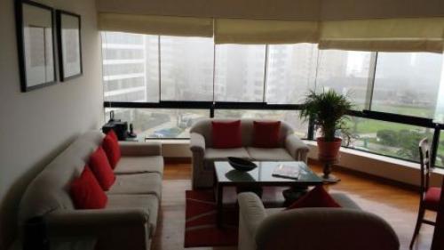 Alquiler de Lindo Departamento Frente al Malecón en Miraflores