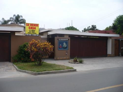 VENDO EN URB. LA  MOLINA VIEJA 1ERA ETAPA CASA AT=1000M2 AC=478M2 ZONA RESIDENCIAL Y PRIVADA CERCA MOLINA PLAZA