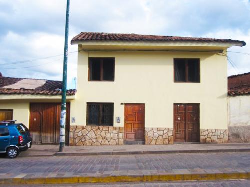 VENDO CASA EN ZONA TURÍSTICA DE CUSCO