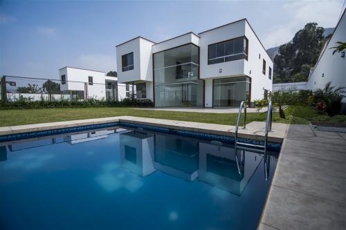 ULTIMA CASA EN CONDOMINIO PRIVADO DE LUJO