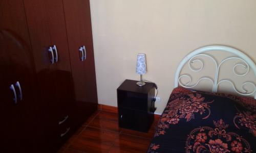 ALQUILER DE HABITACIÓN AMOBLADA EN ESTRENO