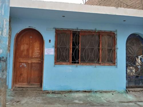 SE VENDE CASA COMO LOTE EN CALLE ELCORROBARRUTIA HUACHO