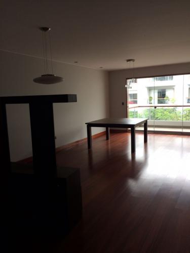 Lindo Dpto. en venta - Urb. El Derby