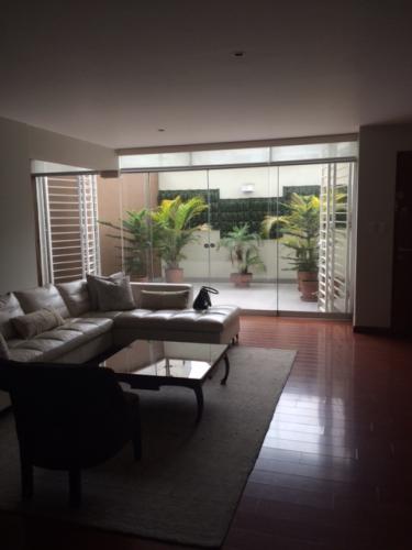 Venta de Acogedor Departamento en San Isidro