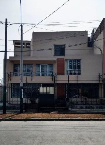 Alquilo Casa en la Victoria para oficina