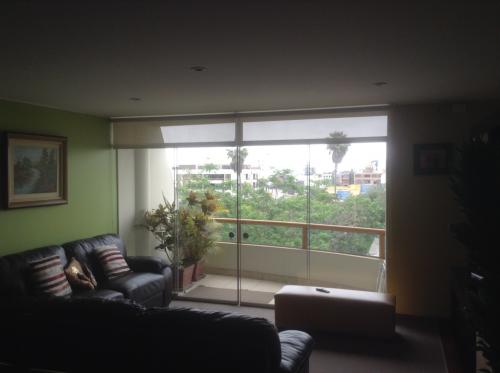 Venta de Lindo Departamento Dúplex Frente a Parque en San Borja