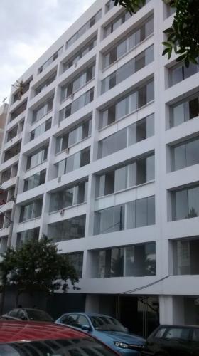 Oficina en alquiler buena zona de grimaldo del solar Miraflores