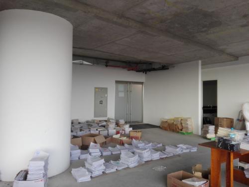 OFICINA EN ALQUILER O VENTA EN BUENA UBICACIÓN EL DERBY CUADRA 2 SURCO