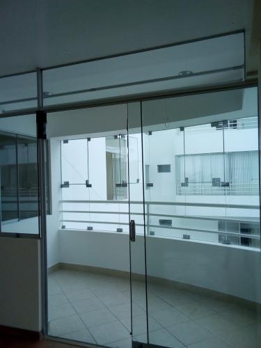 MAGDALENA, URB.  PERSHING – VENDO  DPTO. CON COCHERA