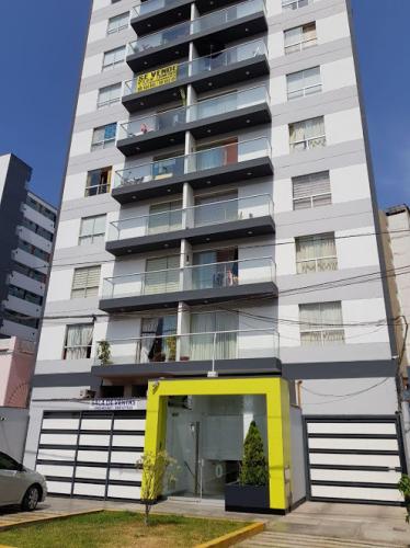 JESUS MARIA, JR. MARISCAL MILLER CDRA. 10 – VENDO DEPARTAMENTO CON COCHERA